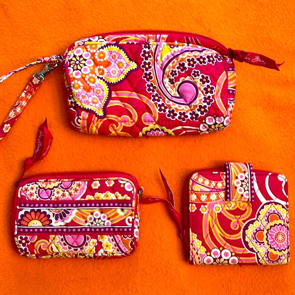 VERA BRADLEY large wristlet, coin purse and wallet in Raspberry Fizz